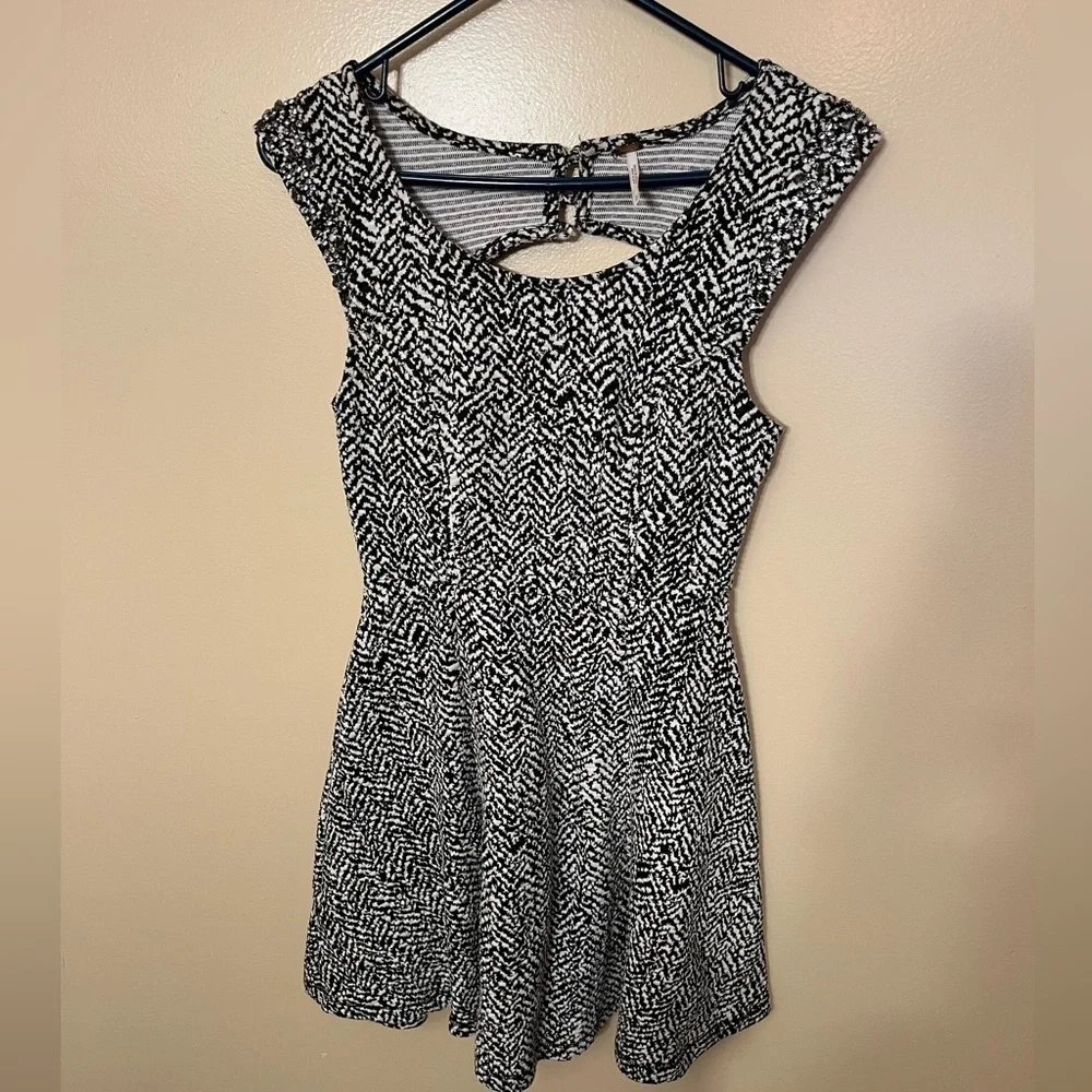 Free People Black/ White Chevron Fit and Flare Embellished Dress Sz S